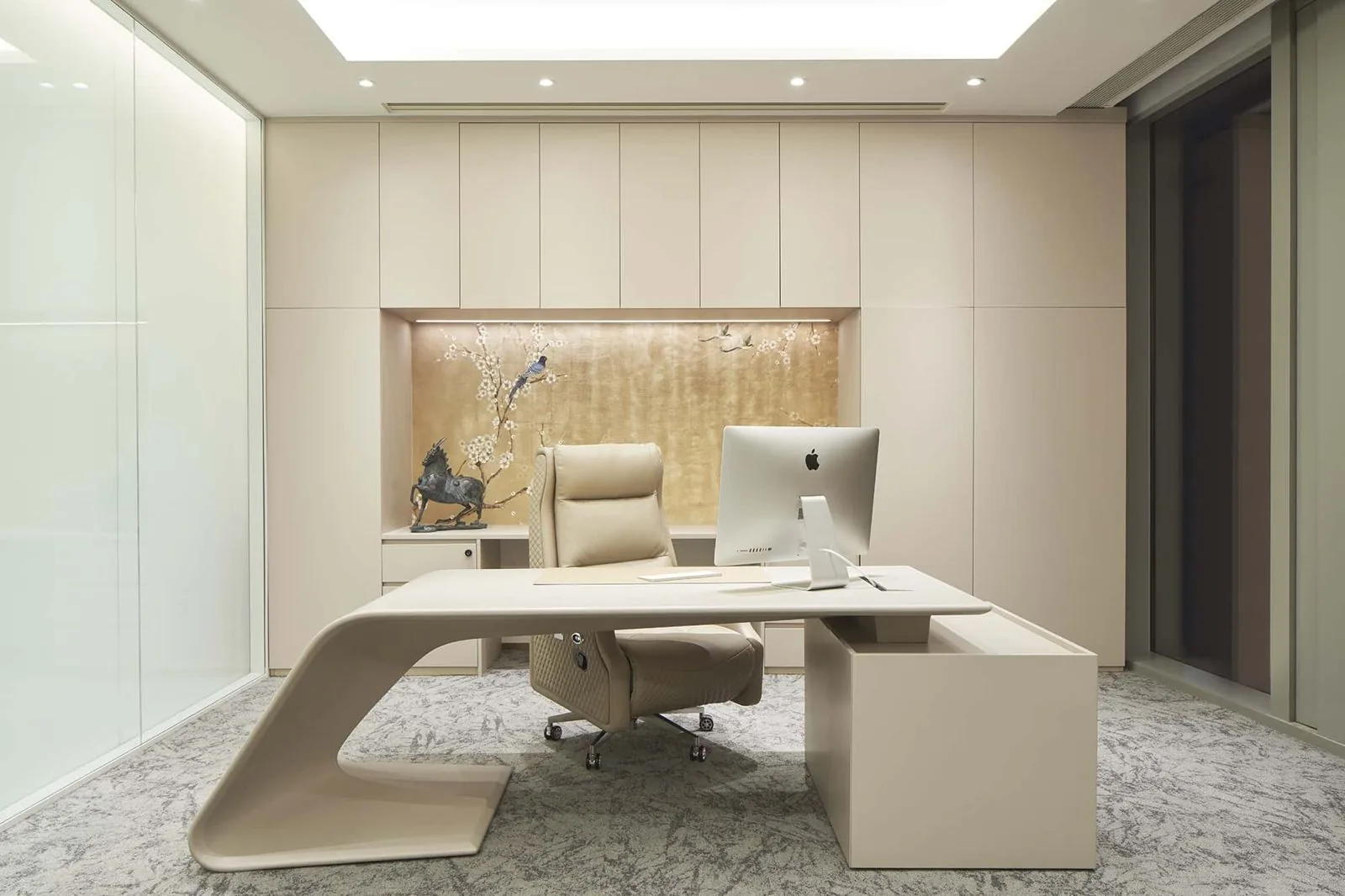 Luxury Office